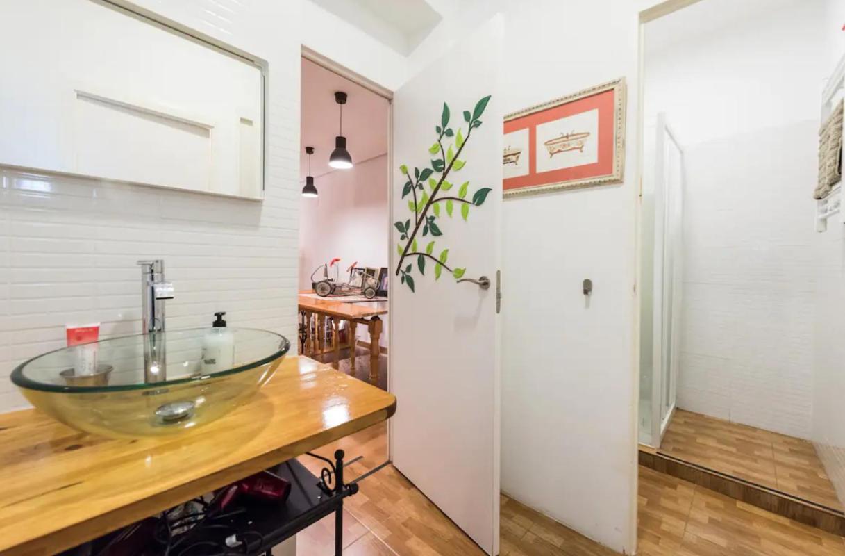 Encomienda Guest House Madrid Exterior photo