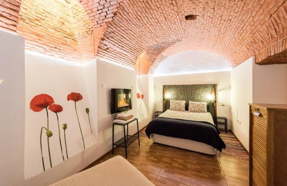 Encomienda Guest House Madrid Exterior photo