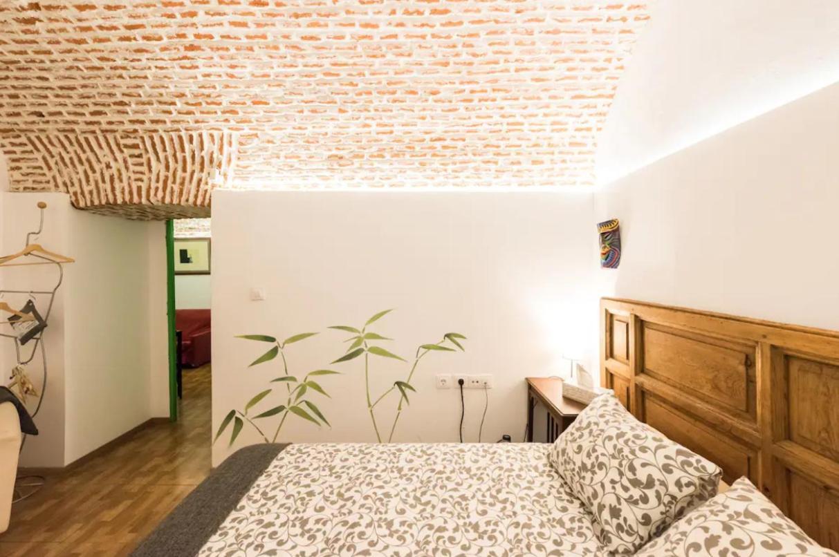 Encomienda Guest House Madrid Exterior photo
