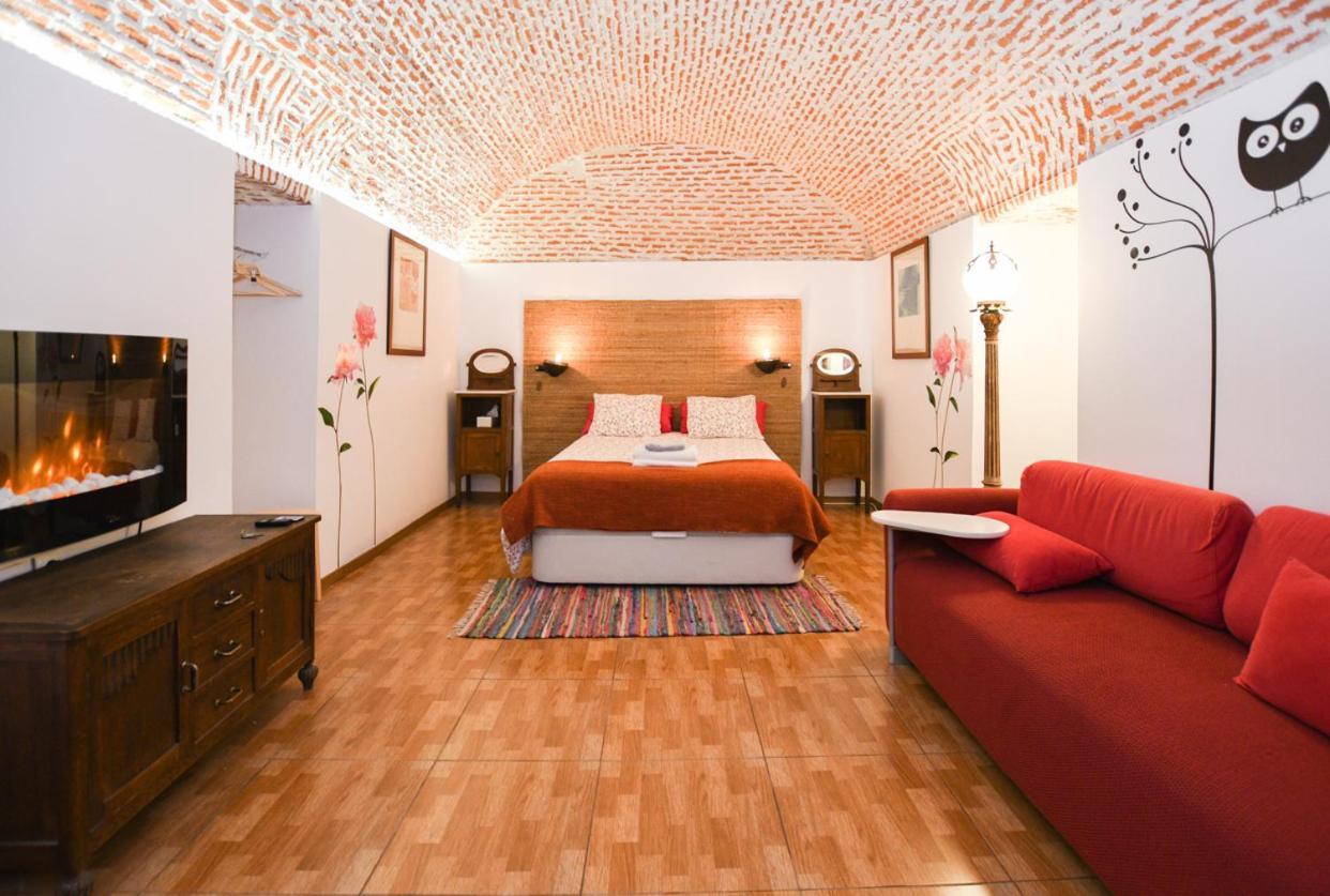 Encomienda Guest House Madrid Exterior photo