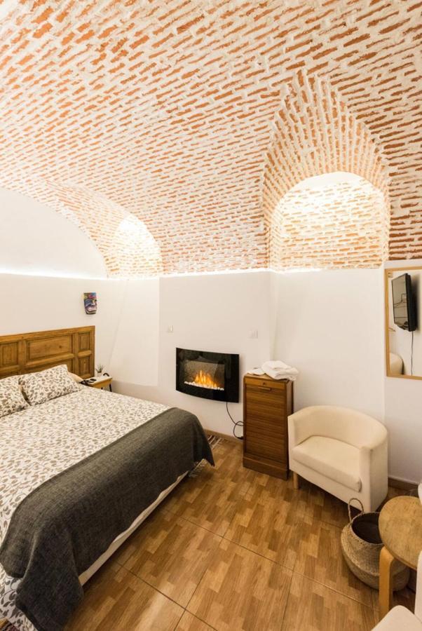 Encomienda Guest House Madrid Exterior photo