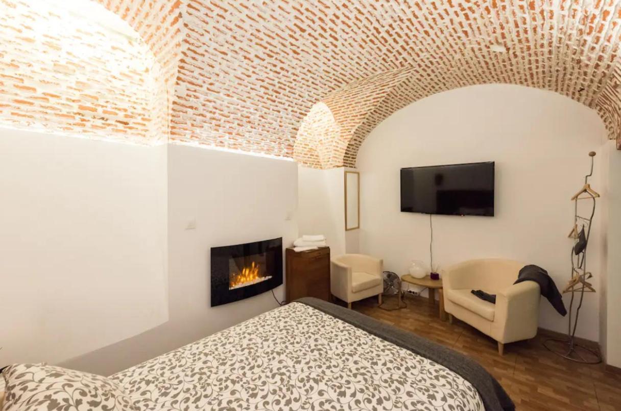 Encomienda Guest House Madrid Exterior photo