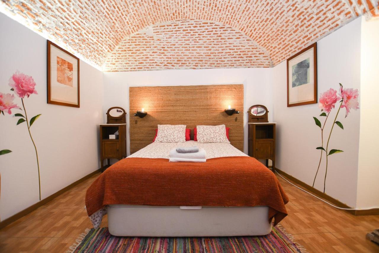 Encomienda Guest House Madrid Exterior photo