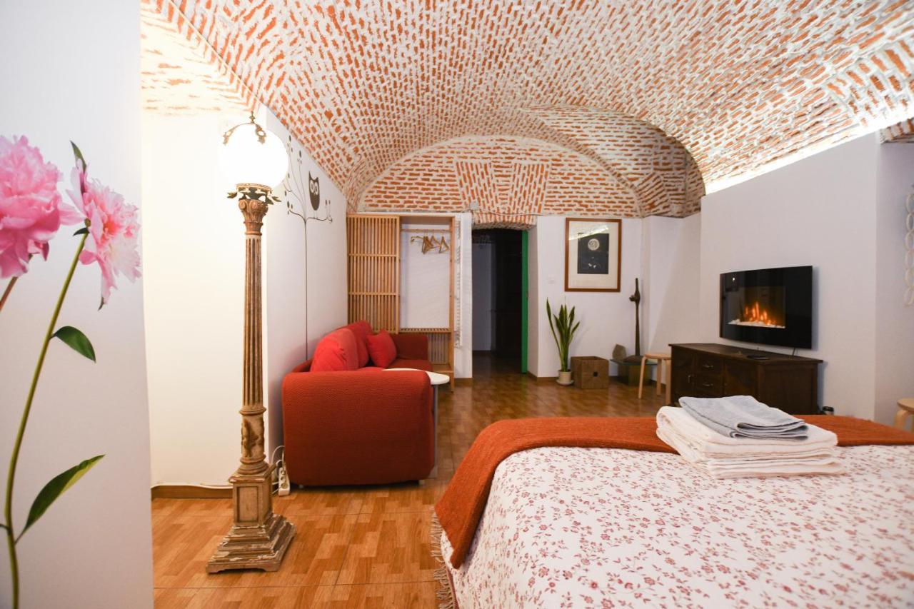Encomienda Guest House Madrid Exterior photo
